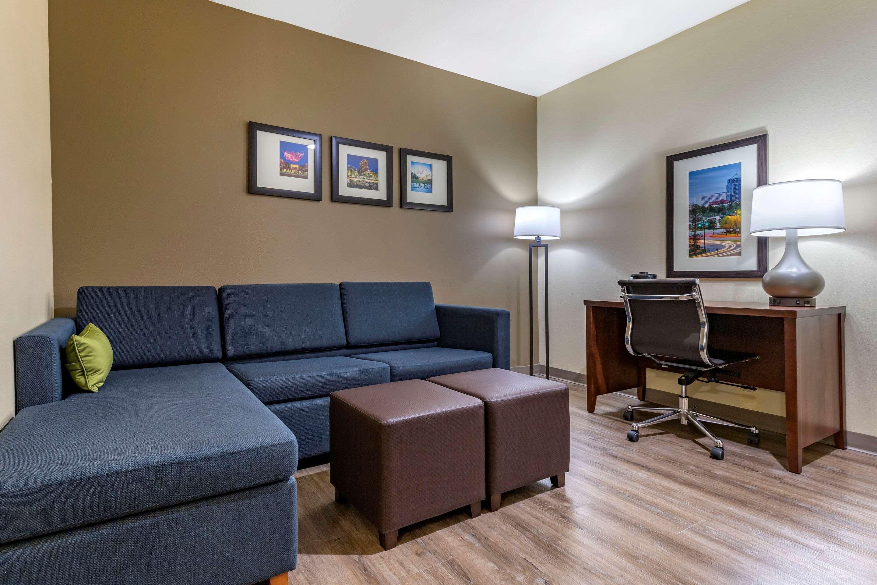 Comfort Inn & Suites High Point - Archdale Extérieur photo