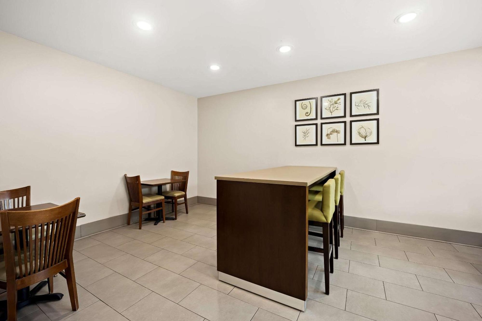 Comfort Inn & Suites High Point - Archdale Extérieur photo