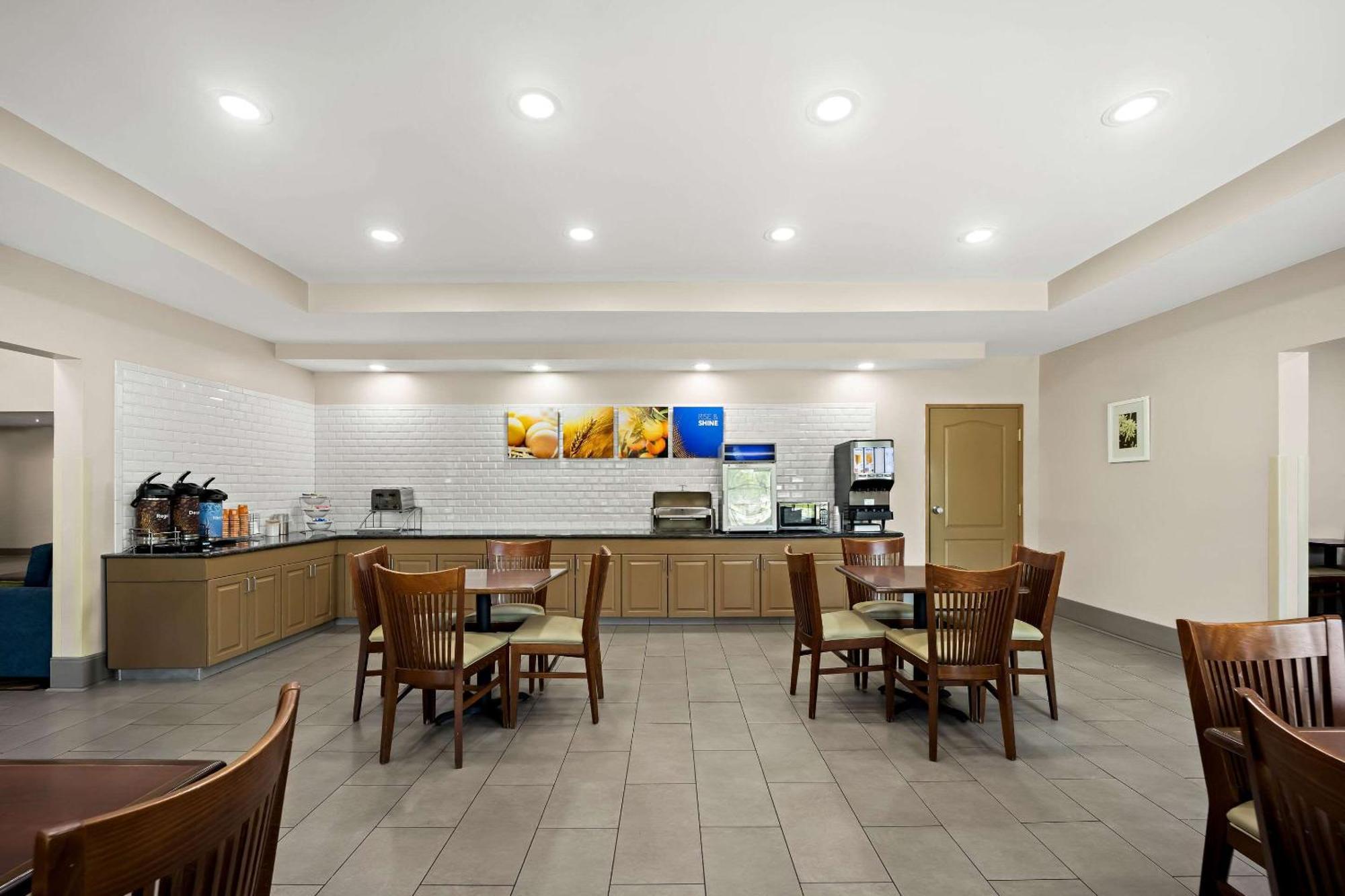 Comfort Inn & Suites High Point - Archdale Extérieur photo