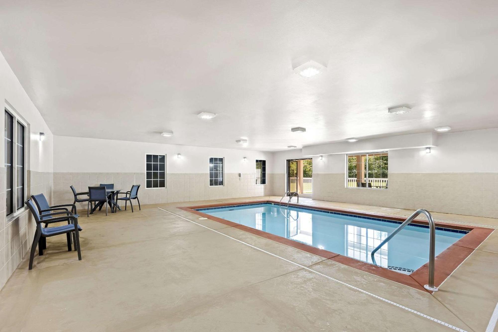 Comfort Inn & Suites High Point - Archdale Extérieur photo